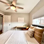 Modern 2 Bedroom House W/Backyard @La Cantera
